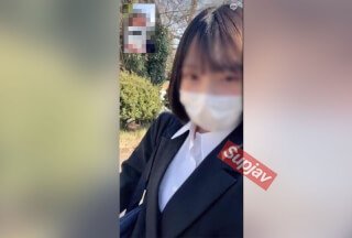 FC2PPV 3253182 ※個人[閲覧注意]新学期入りたての田舎の芋っ子J○3年みおちゃん。学校のトイレでおし○こを漏らしながらオナニー。海报剧照