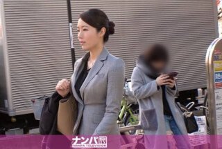 久久香蕉国产200GANA-2264 マジ軟派、初撮。 1463 ルート営業中のスーツ美女をナンパ！品と知性が溢れ出る我々とは別世界の人間だと思いき